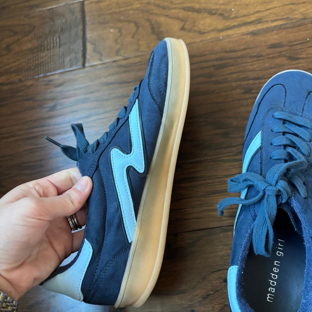 Madden Girl Giia Low-top Sneakers Blue Bird Size 8.5 Women’s - Picture 5 of 14